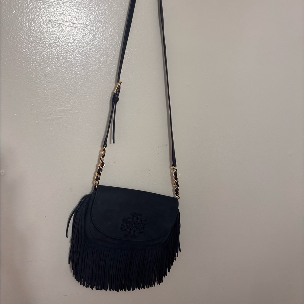 “Tory Burch Fleming Suede Fringe Crossbody Bag – Navy Blue”

• - Picture 6 of 10